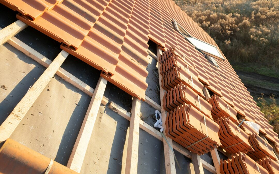 Emergency Roof Repair in St. Louis: First 24 Hours After a Summer Storm